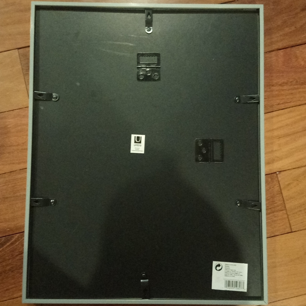 Umbra Photo Frame - Picture 2 of 3